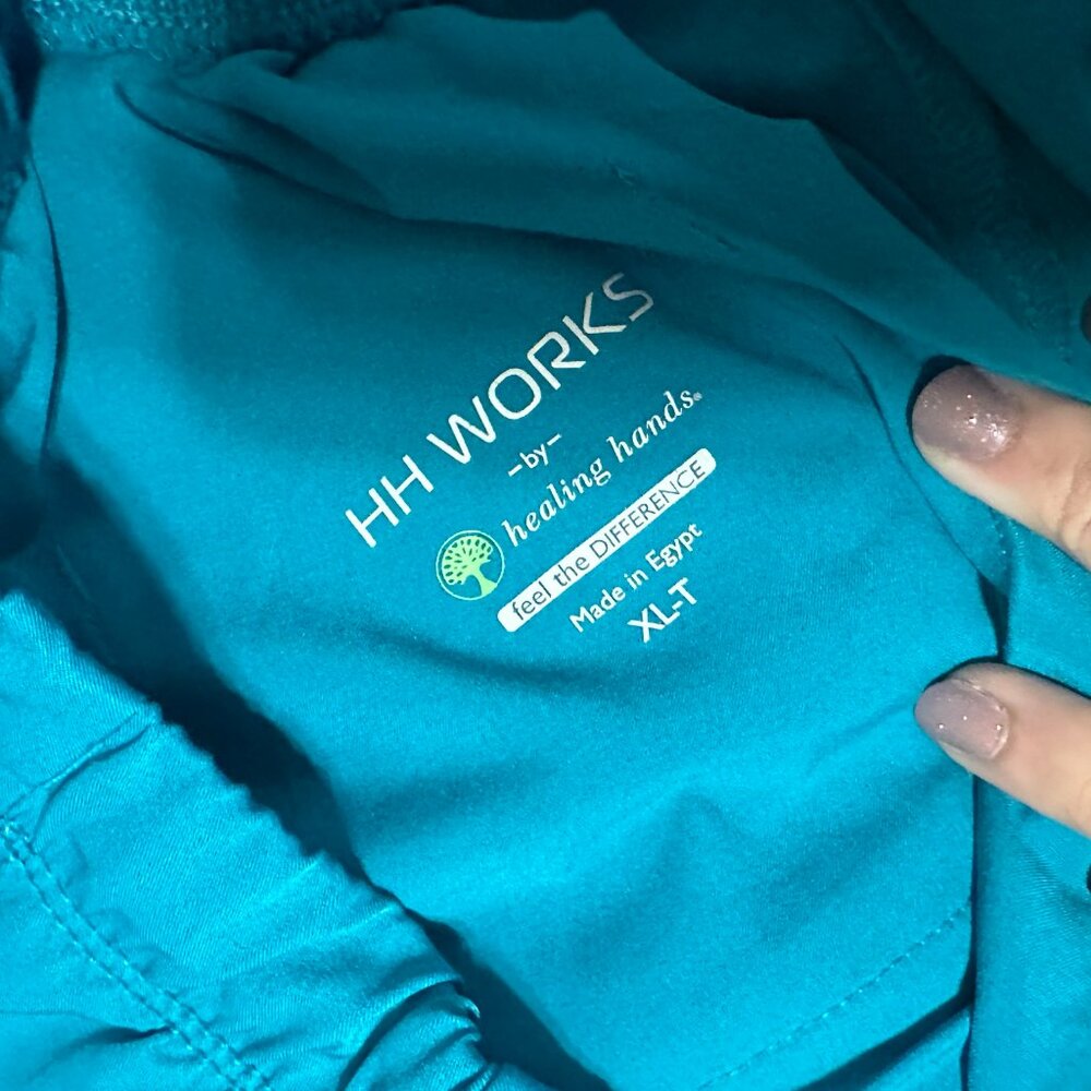 HH Works Scrub Set - Picture 3 of 4